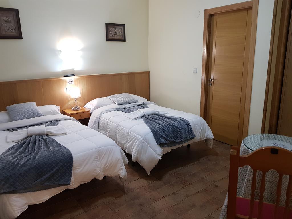 Hostal Ponte Dos Santos Ribadeo Eksteriør bilde