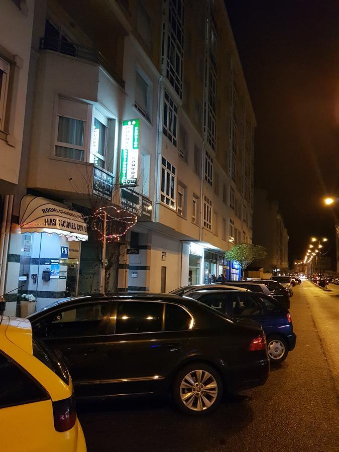 Hostal Ponte Dos Santos Ribadeo Eksteriør bilde