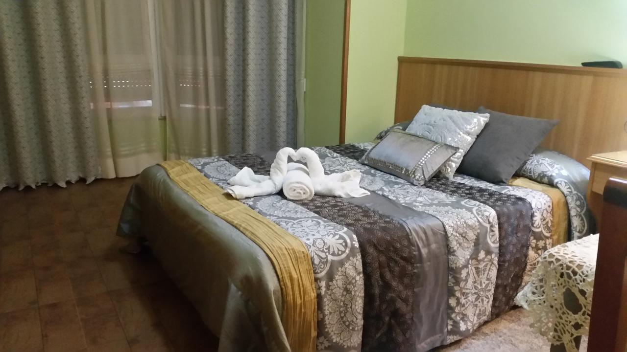Hostal Ponte Dos Santos Ribadeo Eksteriør bilde