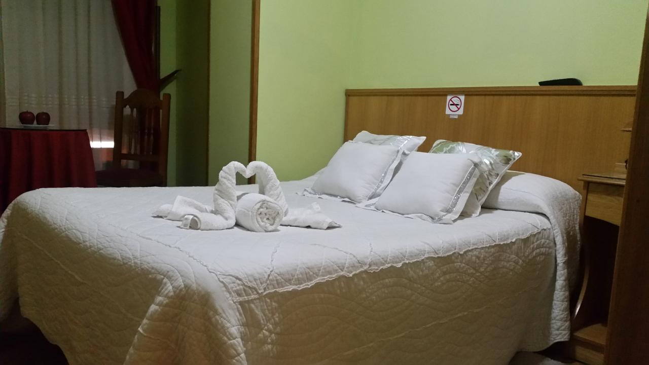 Hostal Ponte Dos Santos Ribadeo Eksteriør bilde